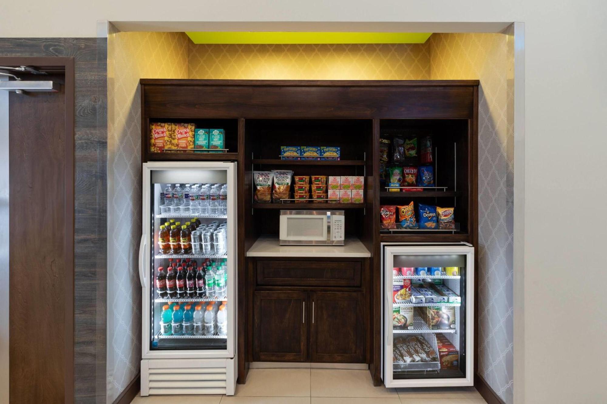 Ramada By Wyndham El Paso Hotel Екстериор снимка